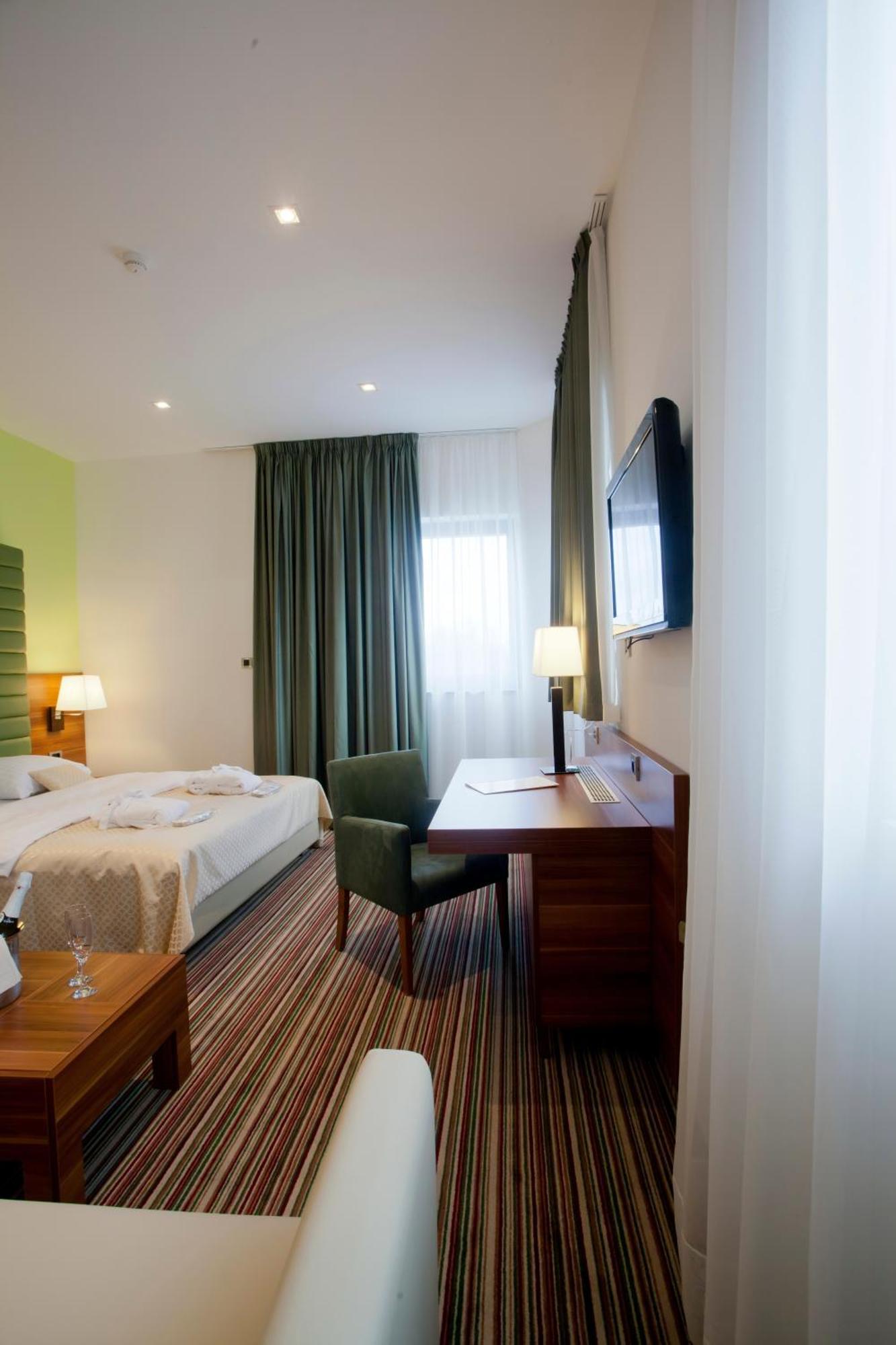 Hotel Sport Ivanić-Grad Extérieur photo